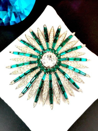 1966 Crown Trifari "Starflight" Emerald Rhinestone Fireworks Brooch