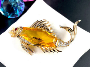 1940s Crown Trifari Sterling Vermeil Citrine Glass Fish & Bubbles Brooch