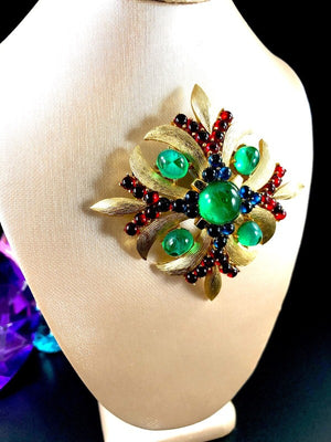 Crown Trifari "Jewels of India" Green Gripoix Cabochon Maltese Cross Brooch