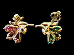 Crown Trifari Invisibly-Set Waffle Glass Carnation Clip Earrings