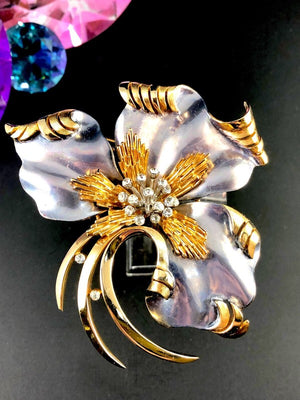 1966 Crown Trifari "Cocktail Hour" Mother of Pearl Seaweed Brooch & Earrings