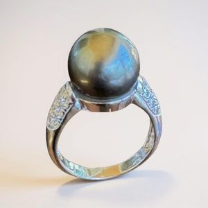 Ming’s 18K Tahitian Pearl & Diamond Ring