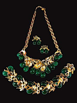 Crown Trifari Emerald Gripoix Floral Parure