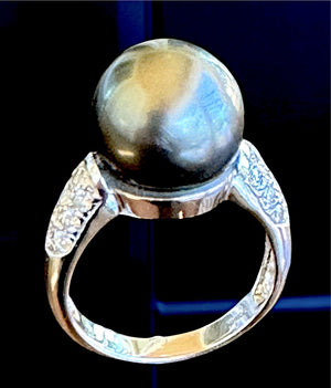Ming’s 18K Tahitian Pearl & Diamond Ring