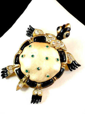 1942 Crown Trifari “Ming Turtle” Clip Set