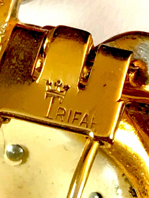 1942 Crown Trifari “Ming Turtle” Clip Set